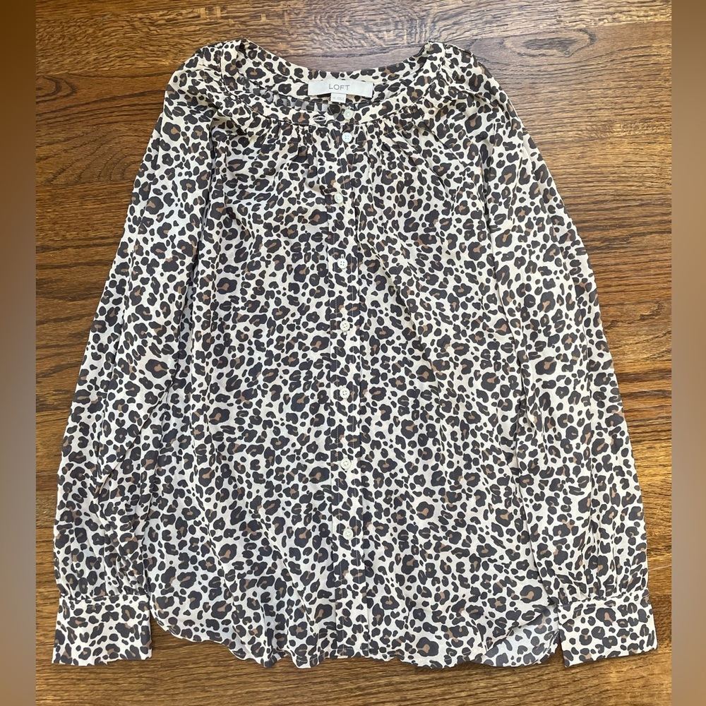 Ann Taylor LOFT leopard print blouse size XS new with tags